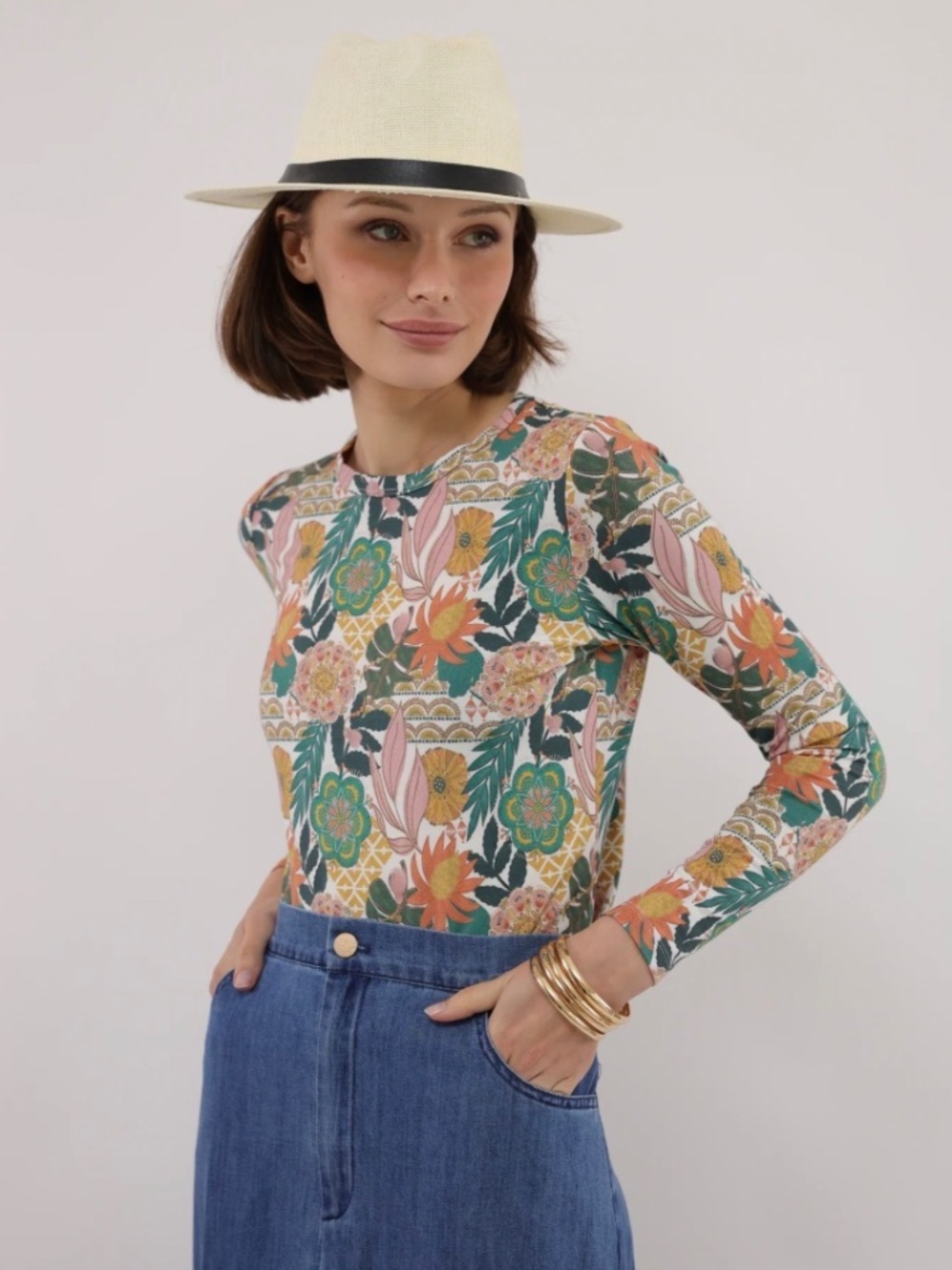 BYRD Tee Bloom Floral Small NWT